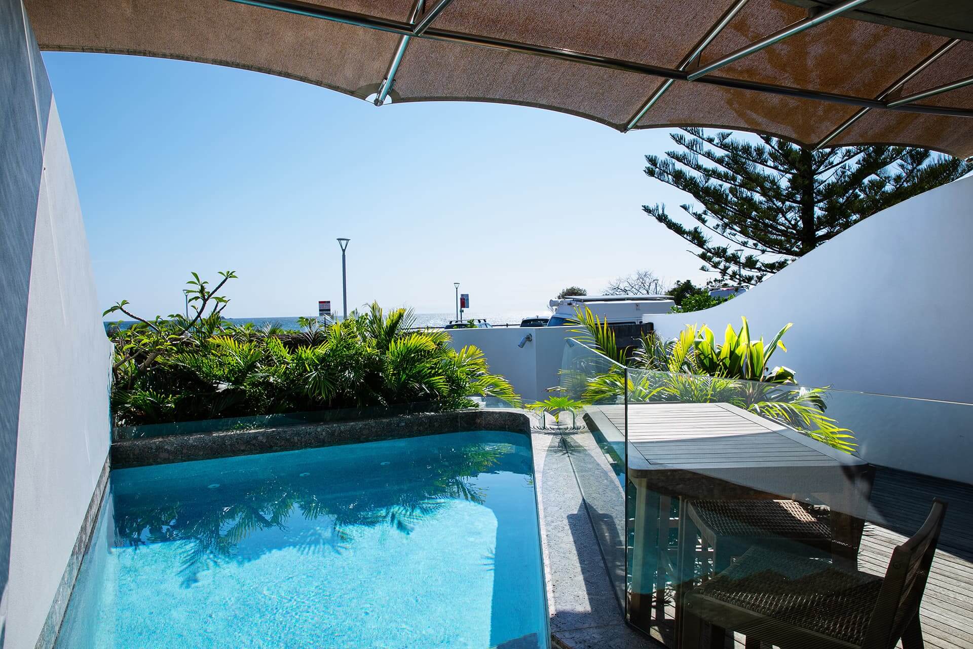 Beach Front Studio With Pool