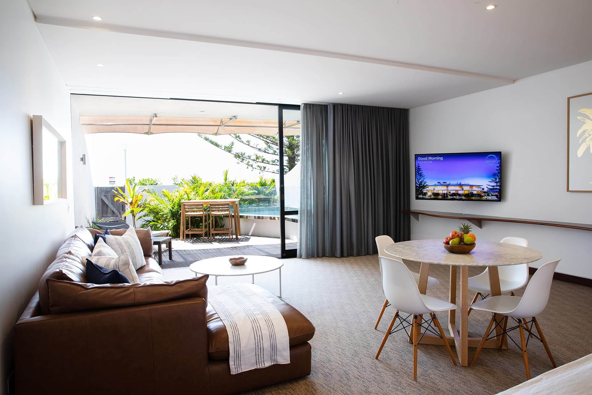 Beach Front Studio With Pool