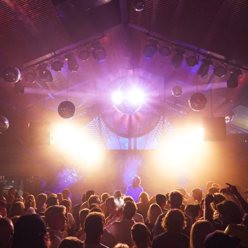 Beach Hotel Byron Bay Music Venue - Beach Hotel In Byron Bay