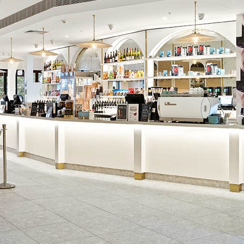 fce2cceb-byron-700×500 Palace cinema lobby in Byron Bay